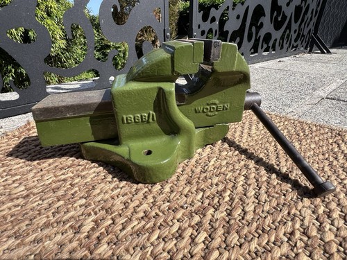 Woden 186b green metal - woden,