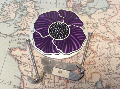 Purple enamelled poppy grille - enamelled,