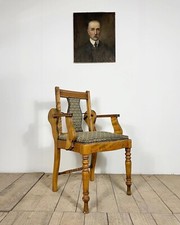 Vintage Antique Barbers Chair 