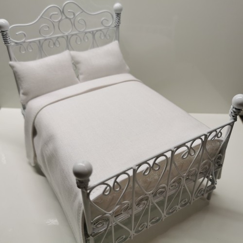 Dolls house bedding set - house,