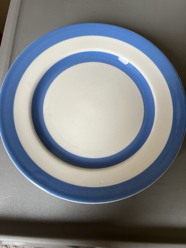 Green cornishware plates - t, g