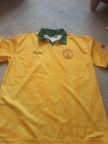 Australia beach cricket - cricket, shirt
