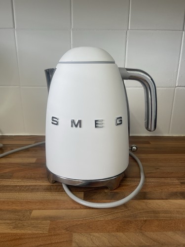 Smeg klf03whmuk retro - 1.7l,