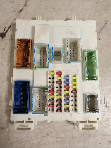 Ford focus fuse box - ford,