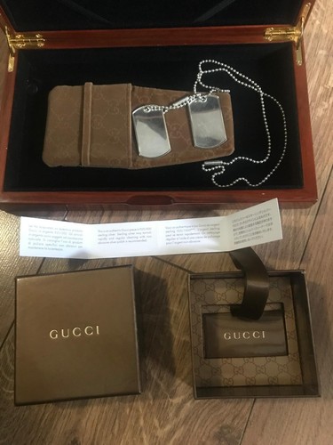 Gucci star dog tags - star,