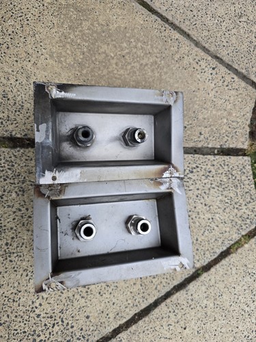 Ionic van ouside hose connect - van,