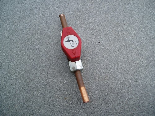 Caravan gas manifold - caravan,