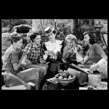 Photo F.015142 JOAN FONTAINE PAULETTE GODDARD NORMA SHEARER (THE WOMEN) 1939