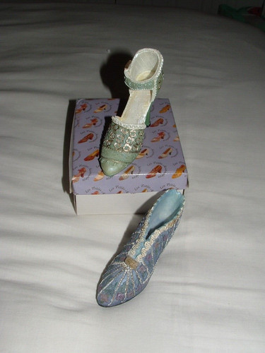 Leonardo collection small - collection,