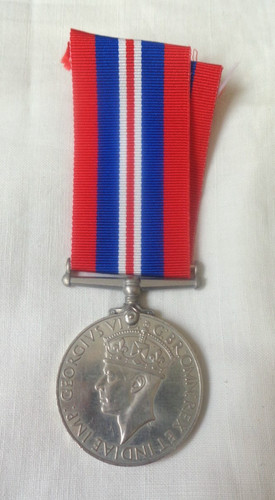 Ww2 war medal original - ww2,