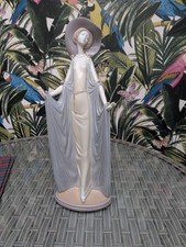 Lladro Afternoon Tea Elegant