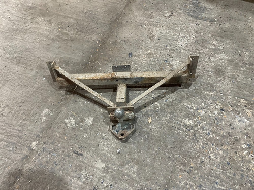 Tow bar bracket - , ball