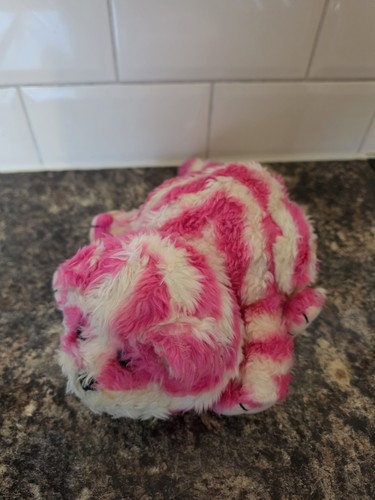 Bagpuss yawning soft - soft, cat