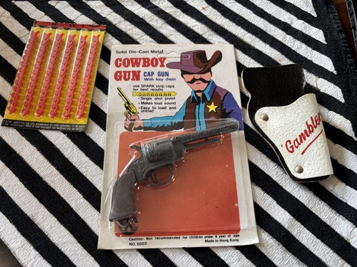 Mini cowboy cap gun - cap, keyring