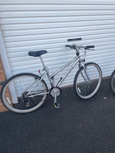 Ladies raleigh voyager bike - raleigh,