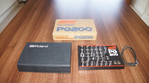 Roland pg200 boxed - roland,