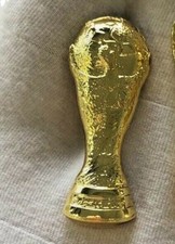 WORLD CUP Trophy PIN BADGE FOOTBALL SOCCER