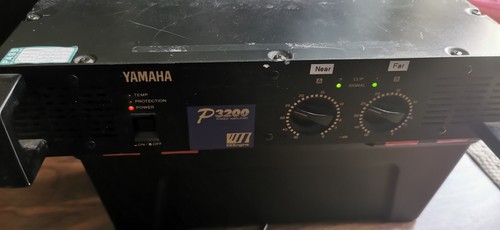Yamaha p3200 power amplifier - yamaha,