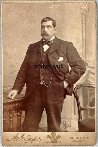 Cabinet card man wearing gold - man,