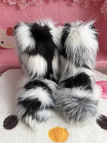 Monochrome faux fur - monochrome,