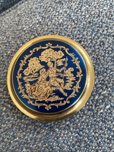 Vintage powder compact case - powder,