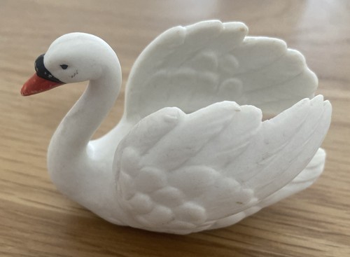 Goebel swan figurine - figurine, small