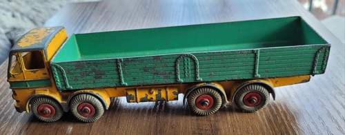 Vintage dinky toys - x,