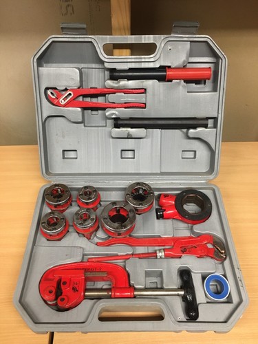 Pipe threading kit - 12, piece