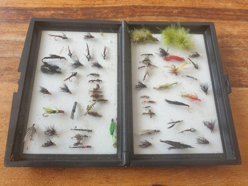 Vintage fishing flies - 56,
