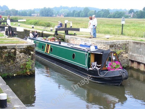 Photo 6x4 leaving catteshall - leaving,