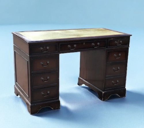 Mahogany pedestal desk - pedestal, with
