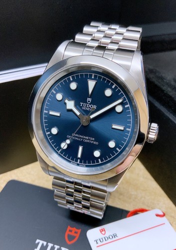 Tudor black bay one - tudor,