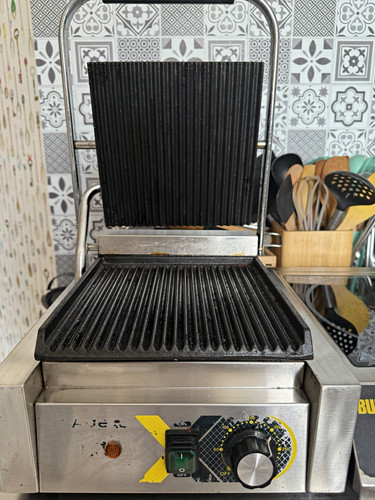 Electric contact grill - electric, panini