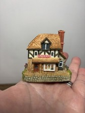 The Leonardo Collection Miniature House Ornament Groceries store shop