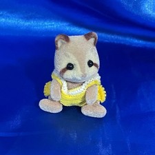Sylvanian Families Raccoon Baby Sitting