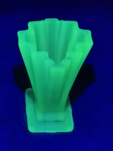 Art deco uranium grantham - art,