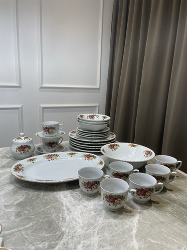 Royal norfolk rose floral - royal,