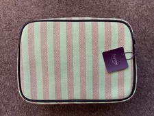 New  with tags Asprey Canvas wash bag, green and brown 24cmx  9cm x  16cm 