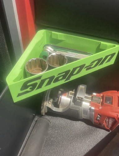 Snapon tool box - corner, tray