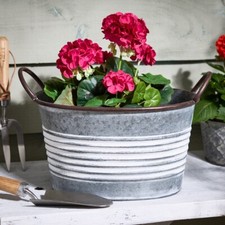 Vintage Metal Tub Planter Home