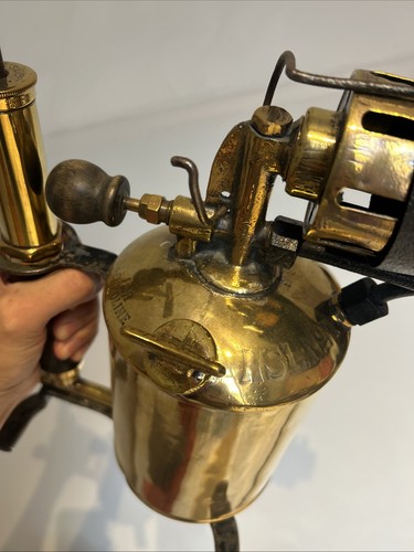 Blow lamp sievert hsl - blow,