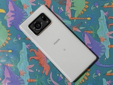 SHARP AQUOS R6 White Leica Lens Android (Unlocked) 1" sensor