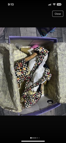 Irregular choice ice - irregular, cream