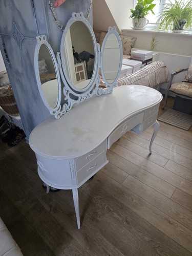 French style dressing - style, table