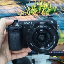 Sony Alpha NEX-6 16.1MP APS-C