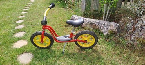 Balance bike training - or,