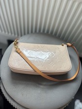 Louis Vuitton Pochette