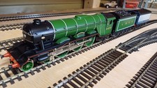 HORNBY R098  FLYING SCOTSMAN 1972-1975 LTD PRESENTATION EDITION TWIN TENDER SET