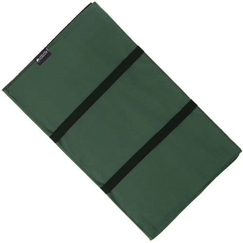 Unhooking mat carp - unhooking,