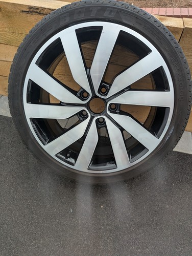 Genuine volkswagen golf - golf, gte